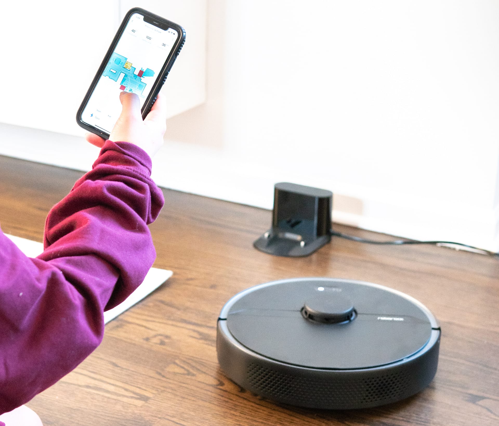 Robot Vacuum Roborock S6 Review